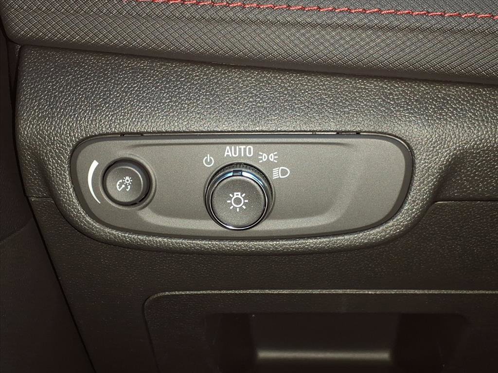 New 2026 Chevrolet TrailBlazer RS w/ Convenience Package FWD image 17