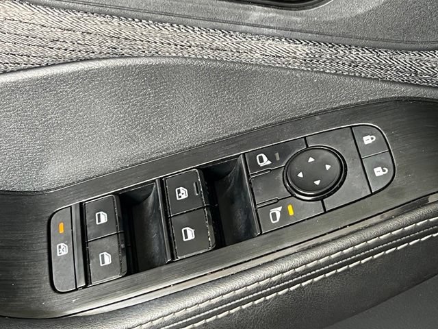 Used 2021 Nissan Rogue SV FWD image 17