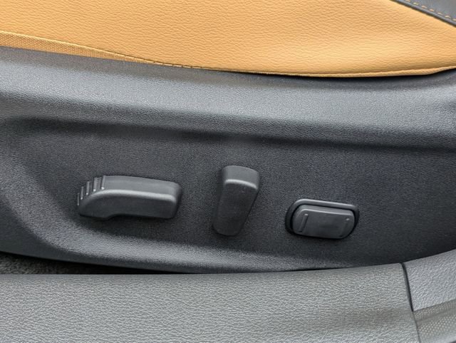New 2025 Nissan Sentra SV w/ SV Premium Package FWD image 15