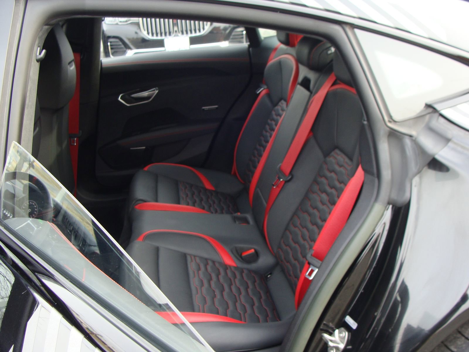 Used 2023 Audi RS e-tron GT AWD/4WD image 8