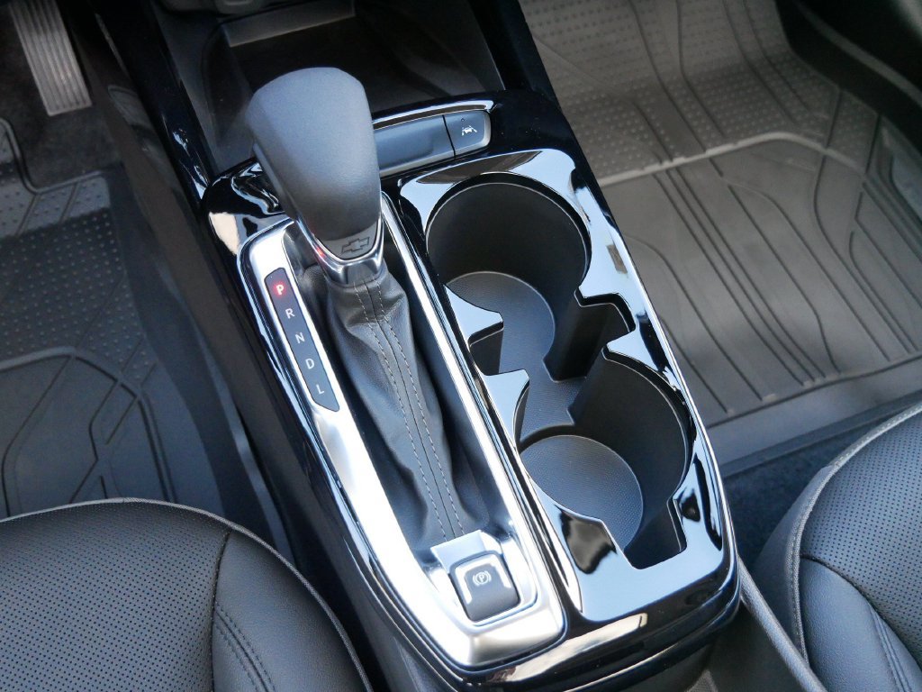 New 2026 Chevrolet Trax ACTIV w/ Sunroof Package FWD image 20