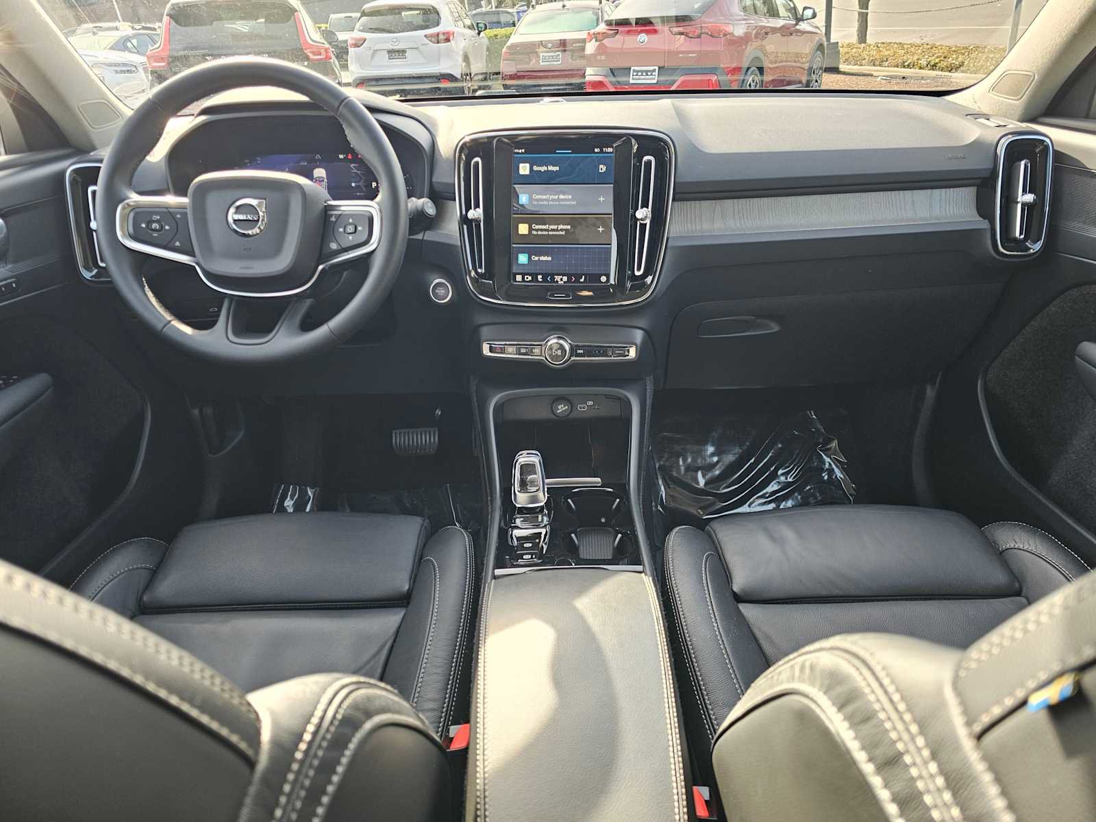 Used 2023 Volvo XC40 B4 Plus w/ Protection Package Premier FWD image 23