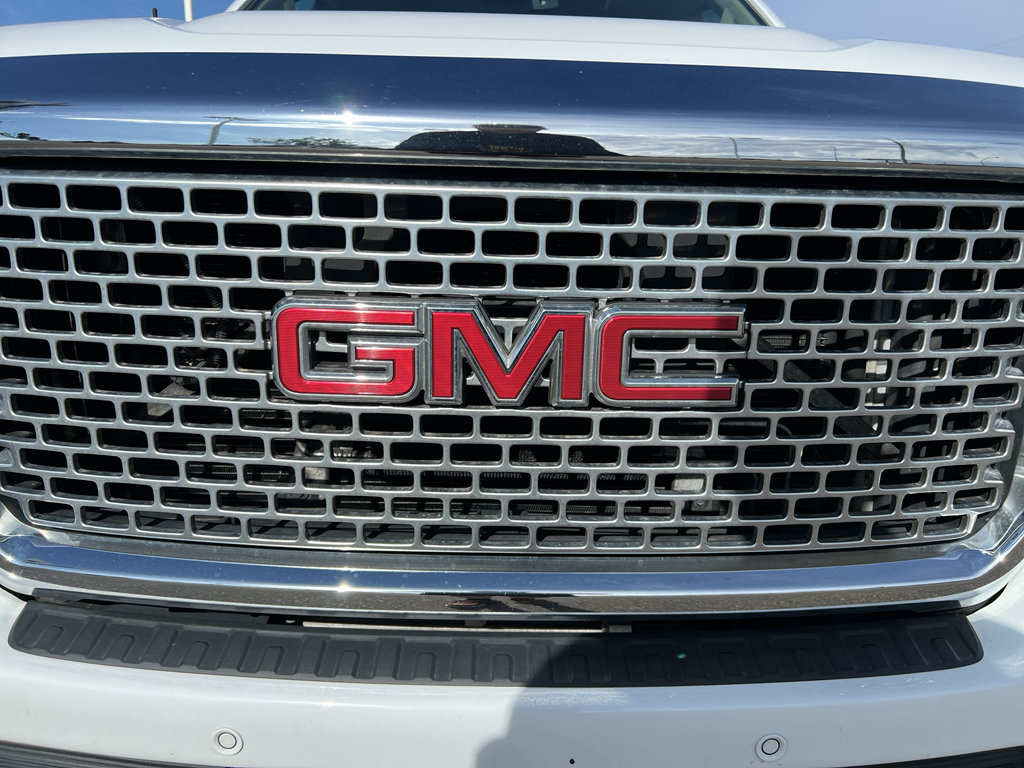 Used 2016 GMC Sierra 2500 Denali w/ Duramax Plus Package AWD/4WD image 28