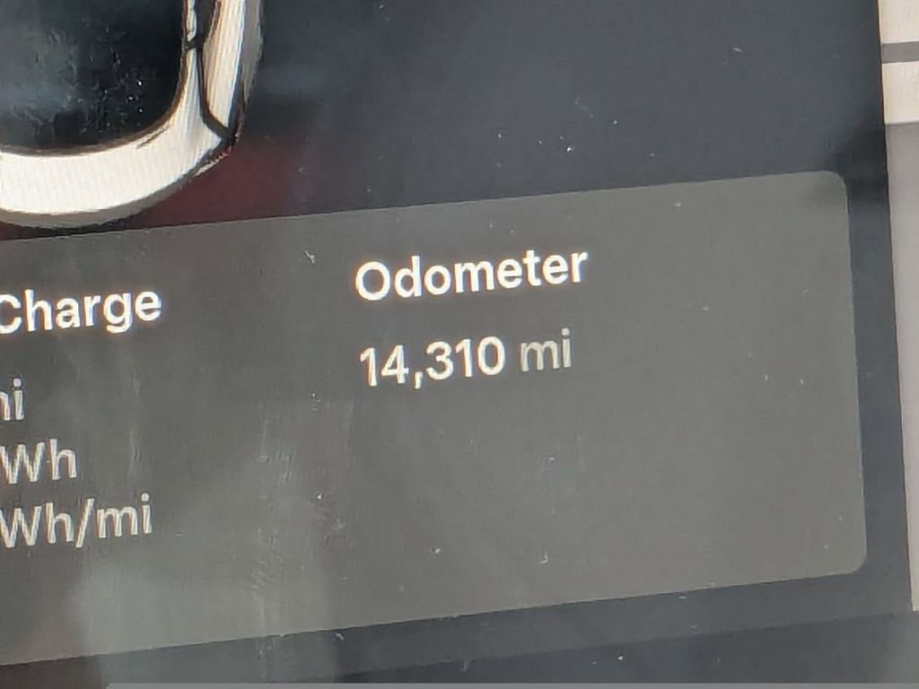 Used 2024 Tesla Model 3 Performance image 29