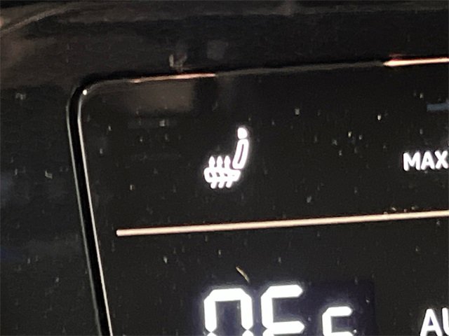 New 2026 Volkswagen Taos SE image 18