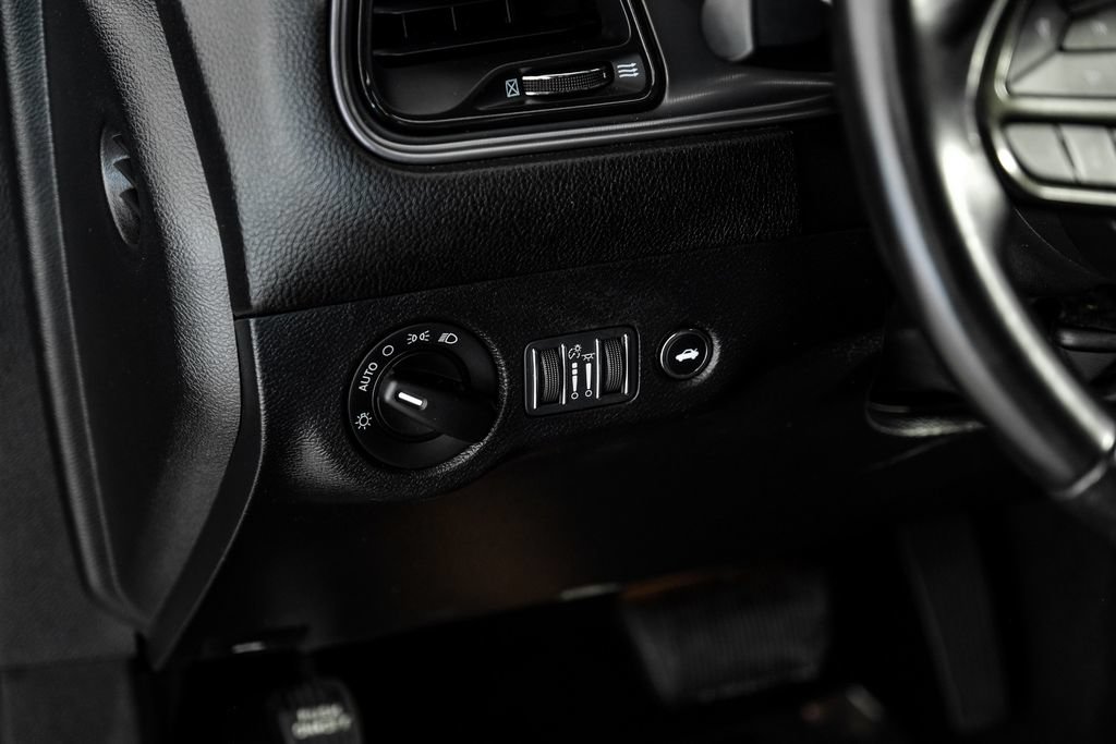 Used 2023 Dodge Challenger GT RWD image 24