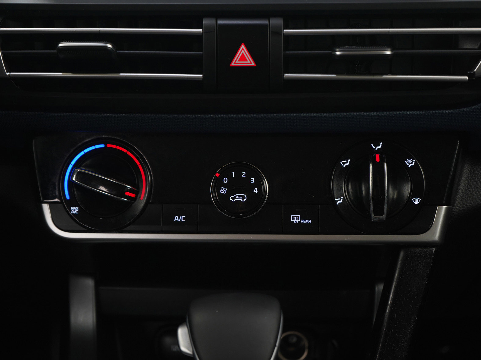 Used 2021 Kia Seltos S image 16