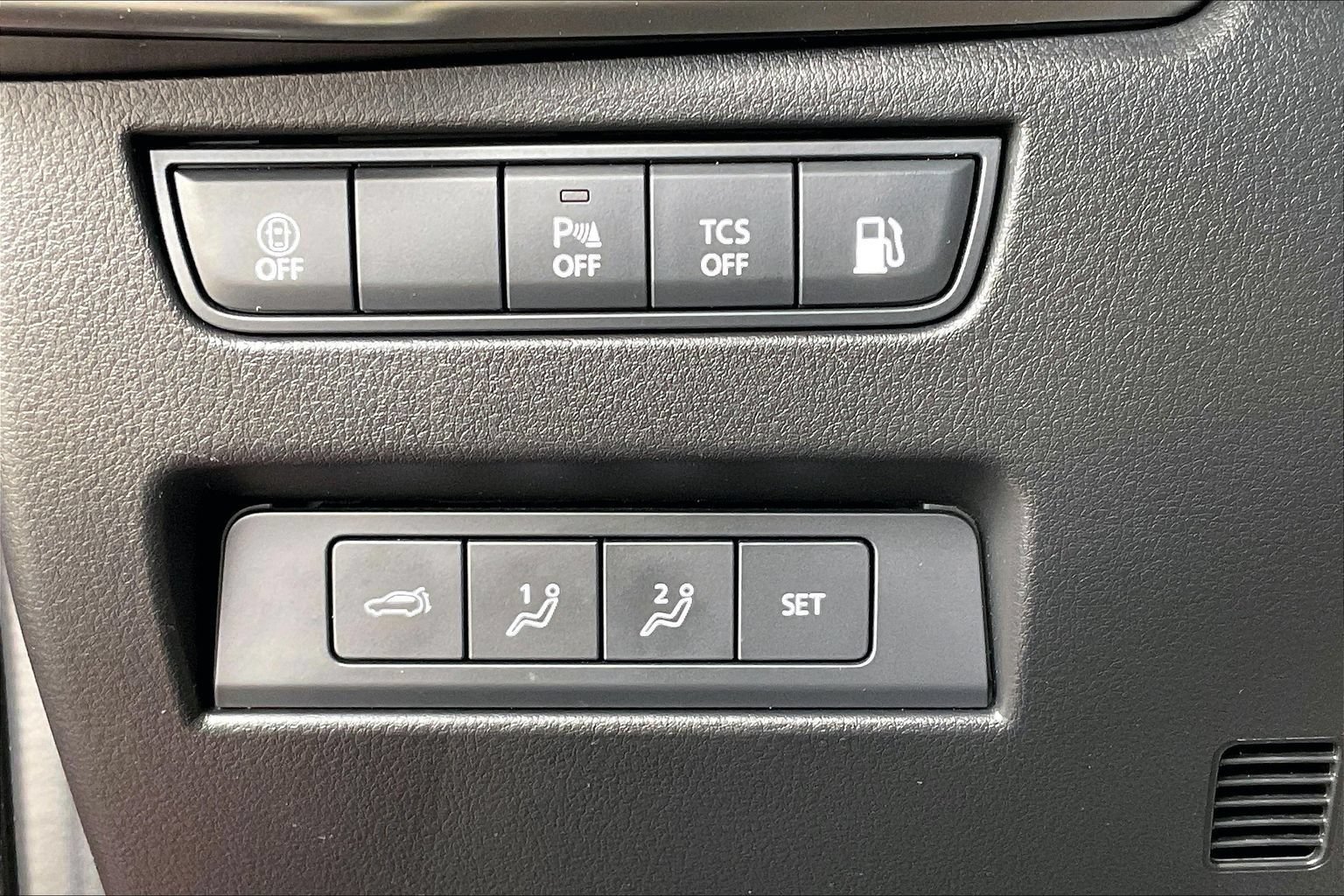 Used 2024 MAZDA CX-90 Plug-In Hybrid w/ Premium Pkg AWD/4WD image 29