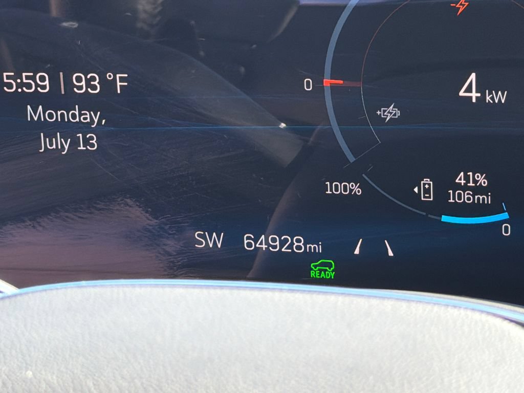 Used 2024 Cadillac Lyriq Sport RWD image 30