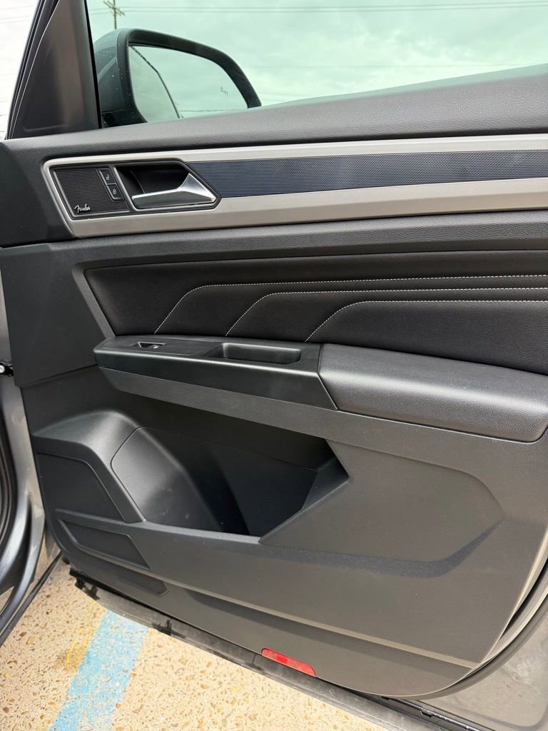 Used 2020 Volkswagen Atlas Cross Sport SEL Premium image 18