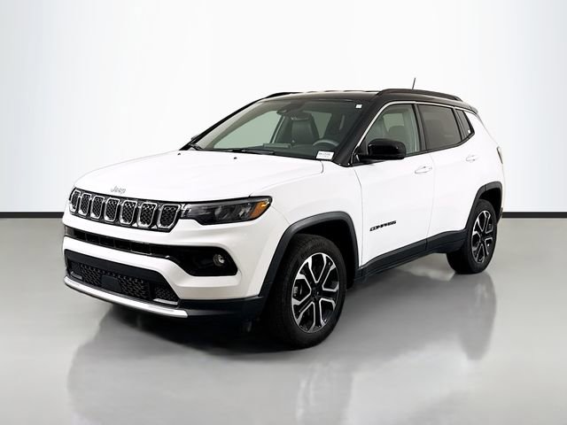 Used 2024 Jeep Compass Limited AWD/4WD image 3