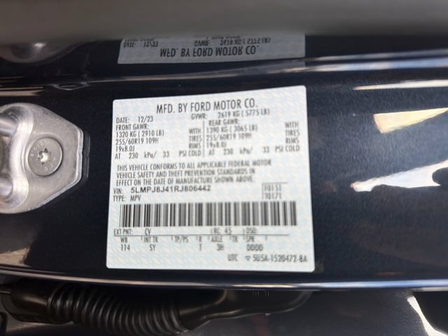Used 2024 Lincoln Nautilus Premier w/ Equipment Group 102A AWD/4WD image 33