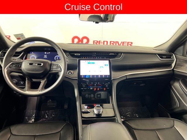 Used 2024 Jeep Grand Cherokee L Limited w/ Luxury Tech Group II AWD/4WD image 14