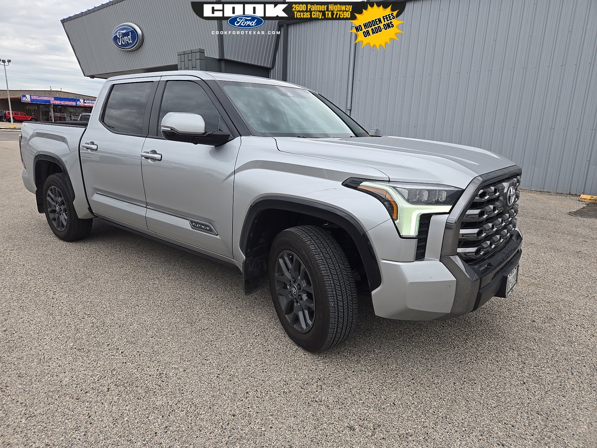 Used 2025 Toyota Tundra Platinum image 11