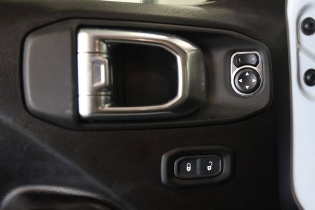Used 2024 Jeep Wrangler Unlimited AWD/4WD image 21