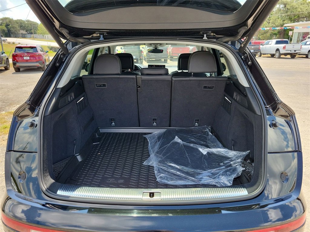 Used 2021 Audi Q5 Prestige image 21