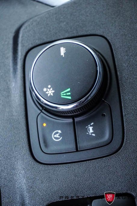 Used 2022 Chevrolet Traverse Premier w/ Redline Edition image 39