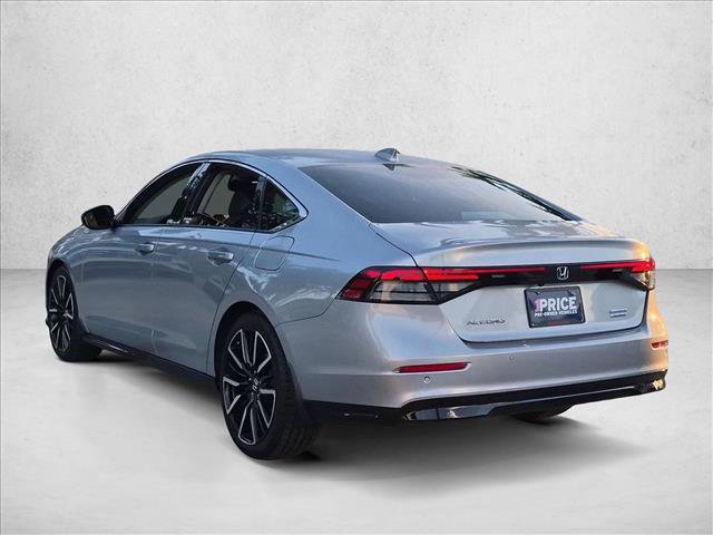 Used 2025 Honda Accord Touring image 8