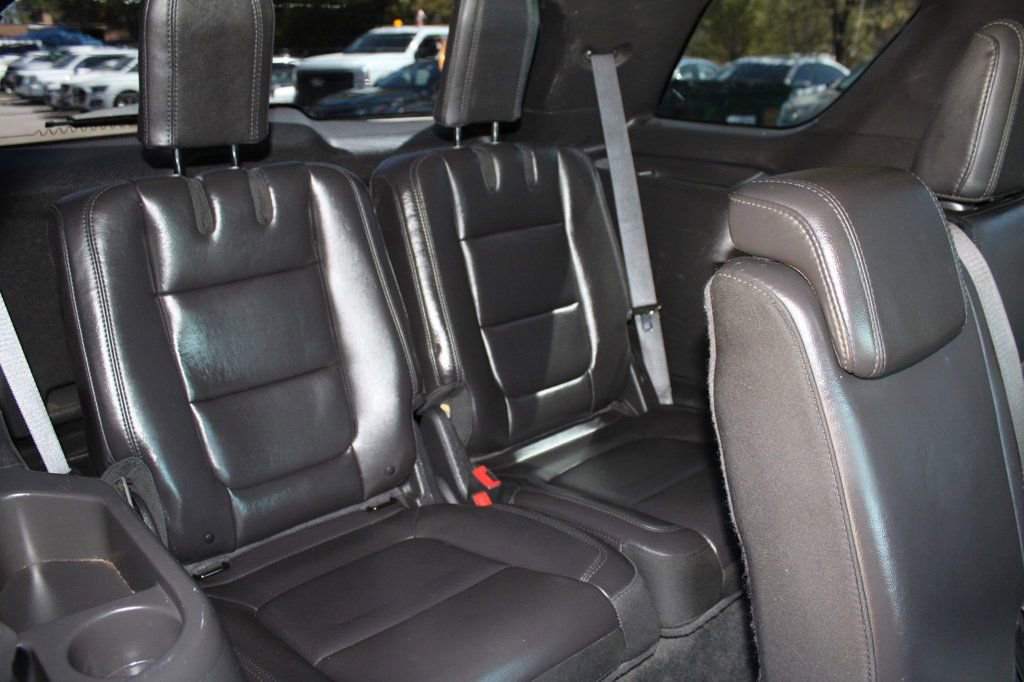 Used 2015 Ford Explorer XLT w/ Equipment Group 202A image 30
