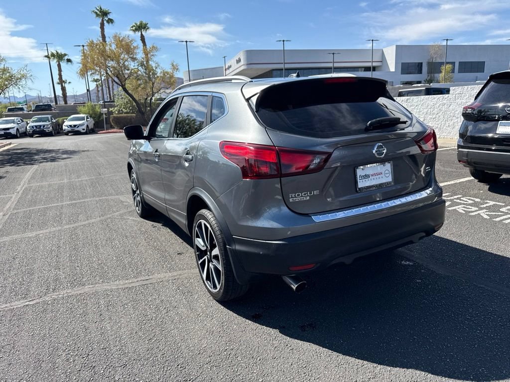 Used 2018 Nissan Rogue Sport SL FWD image 13