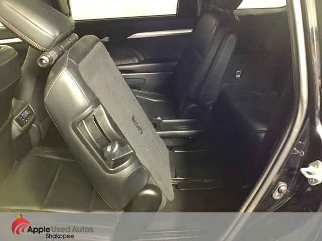 Used 2017 Toyota Highlander XLE image 23