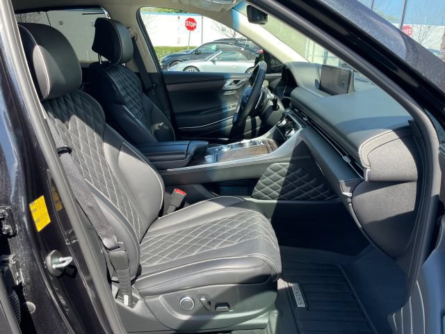 Used 2024 Genesis GV80 3.5T w/ Prestige Package AWD/4WD image 34
