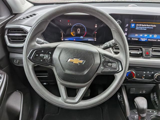 Used 2025 Chevrolet TrailBlazer LT FWD image 23