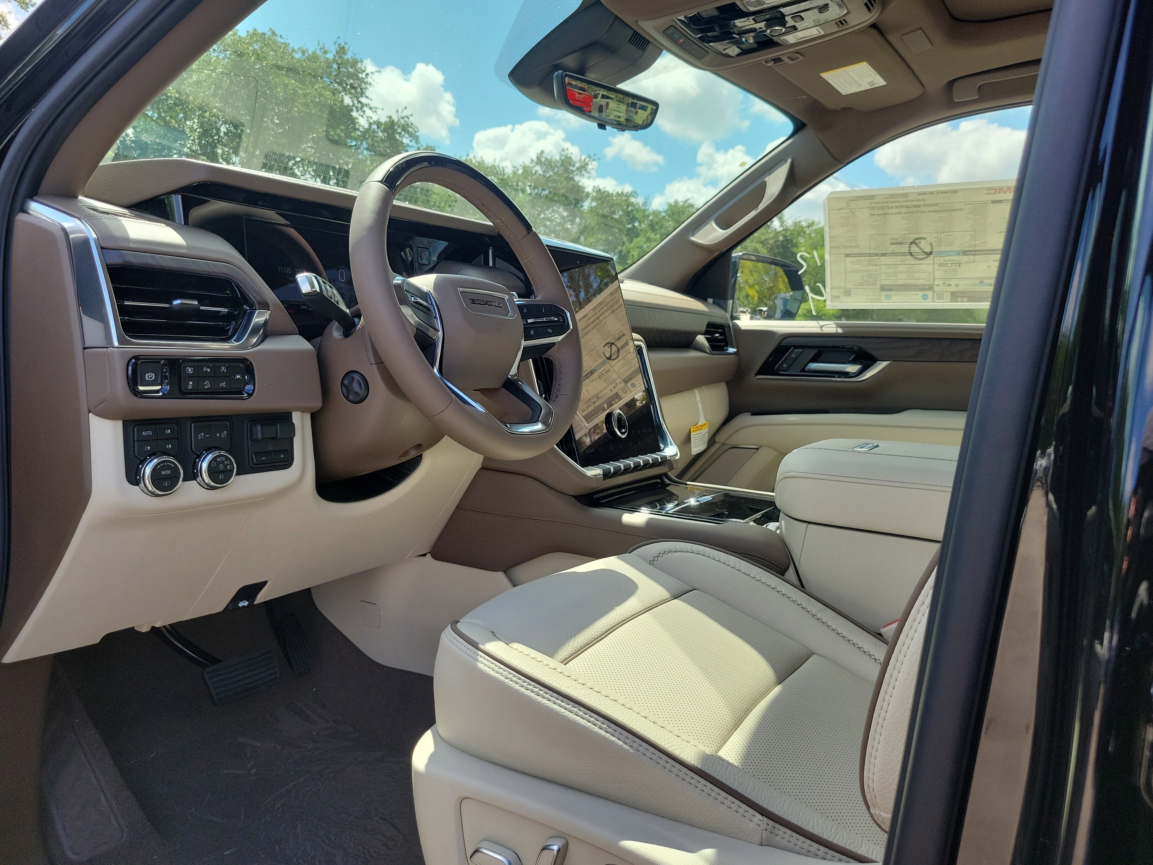 New 2026 GMC Yukon XL Denali AWD/4WD image 8