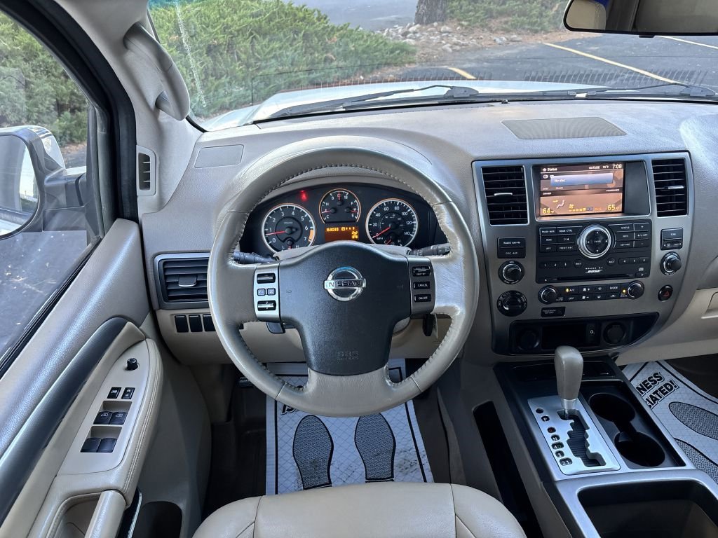 Used 2010 Nissan Armada SE image 24