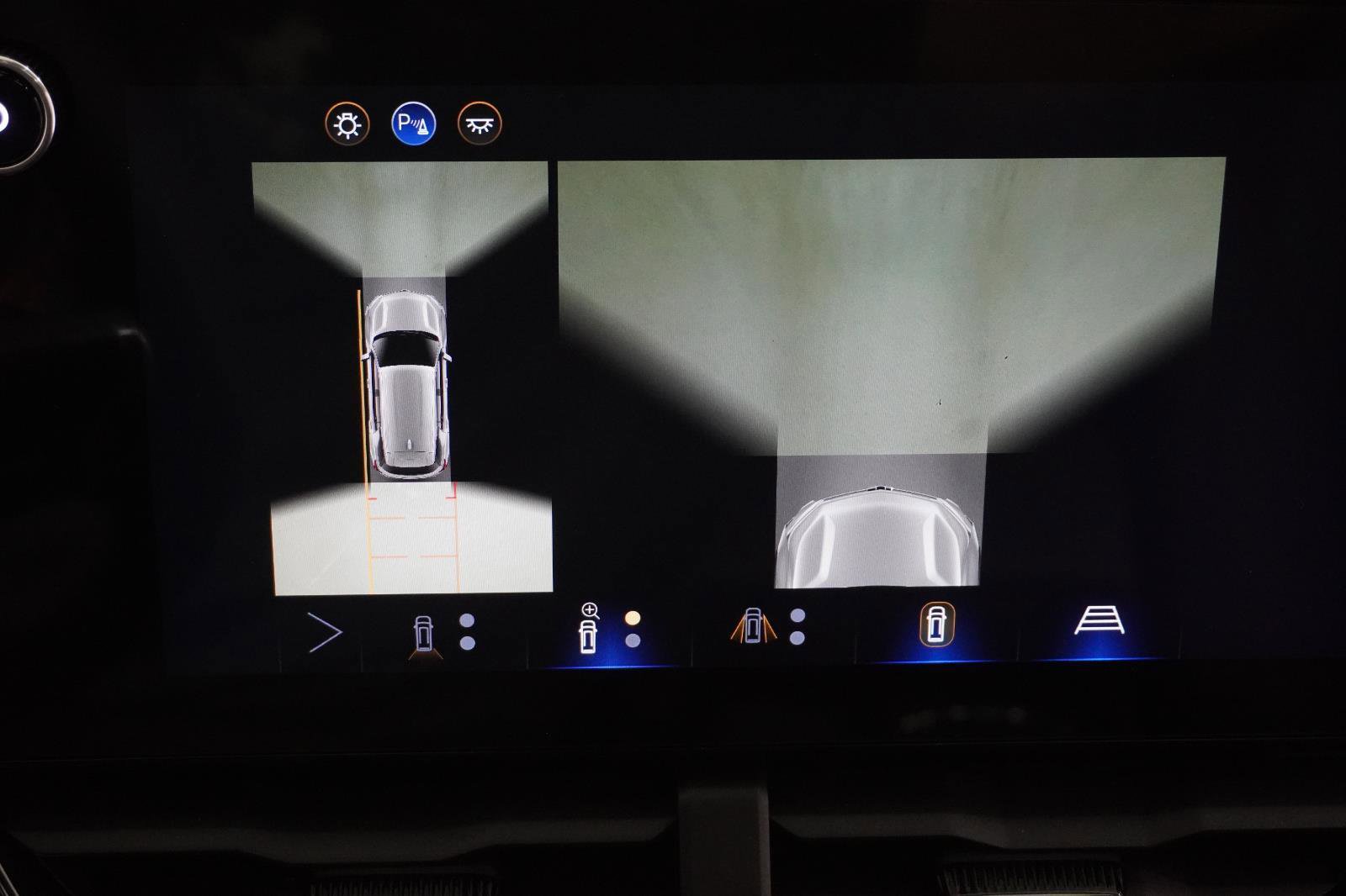 New 2026 Chevrolet Equinox RS w/ Convenience Package III image 32