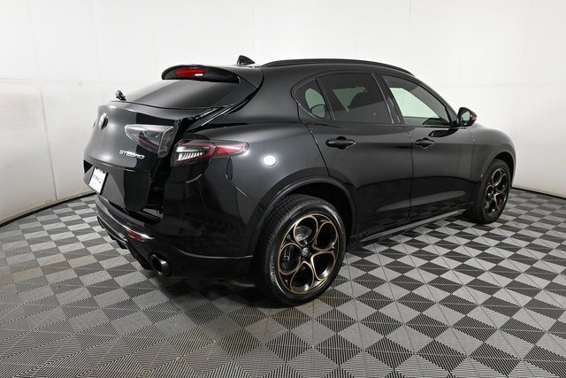 New 2025 Alfa Romeo Stelvio Sprint image 30