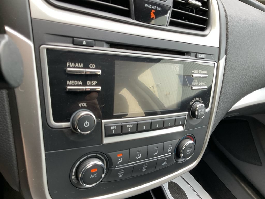 Used 2017 Nissan Altima 2.5 S w/ Power Driver Seat Package FWD image 17