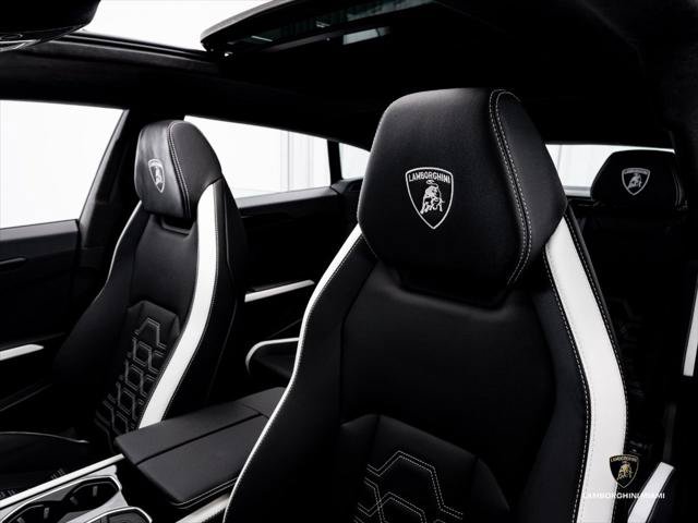 Used 2026 Lamborghini Urus SE AWD/4WD image 33