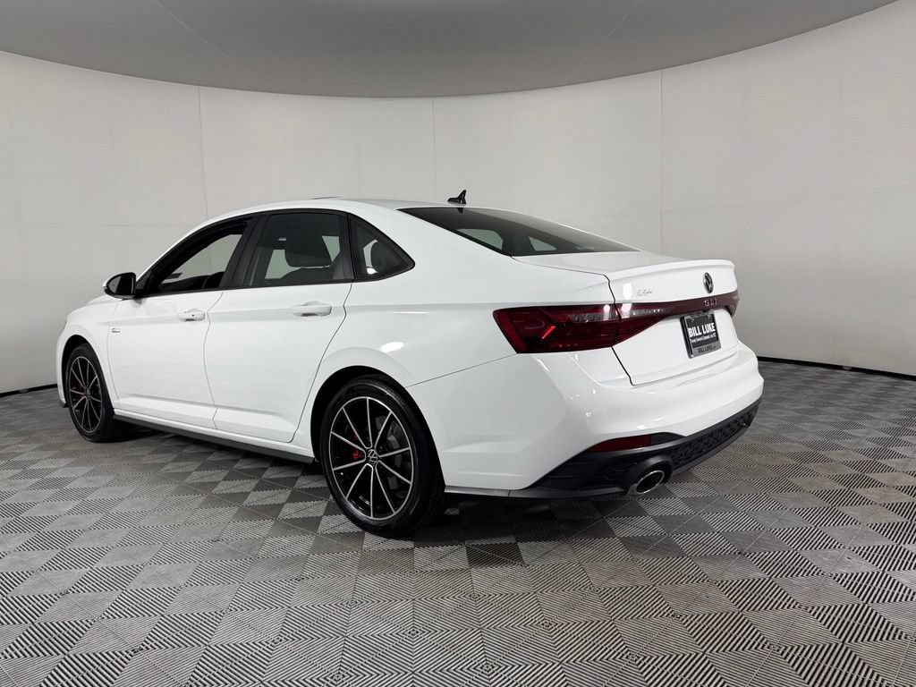 Used 2026 Volkswagen Jetta GLI Autobahn FWD image 9