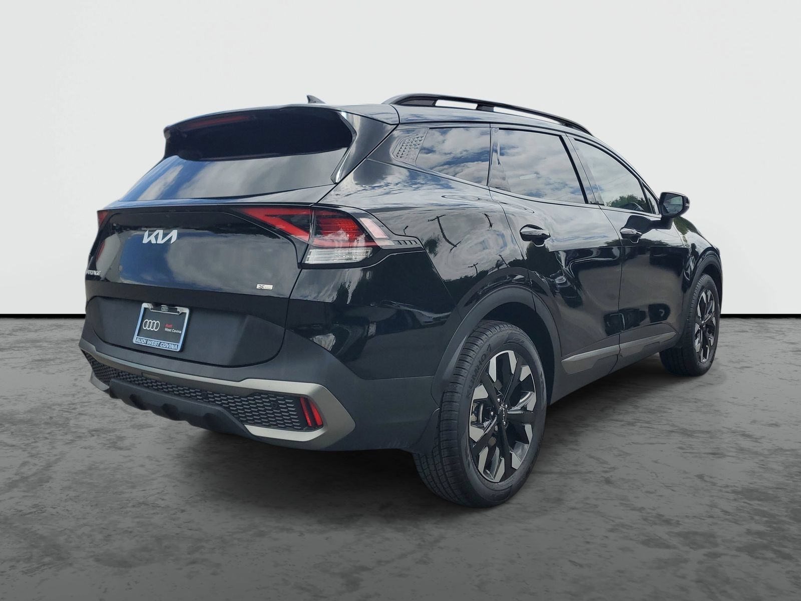 Used 2024 Kia Sportage X-Line w/ X-Line Premium Package AWD/4WD image 4