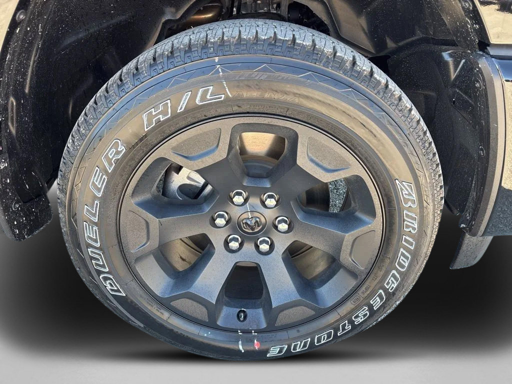 New 2026 RAM 1500 Express AWD/4WD image 13