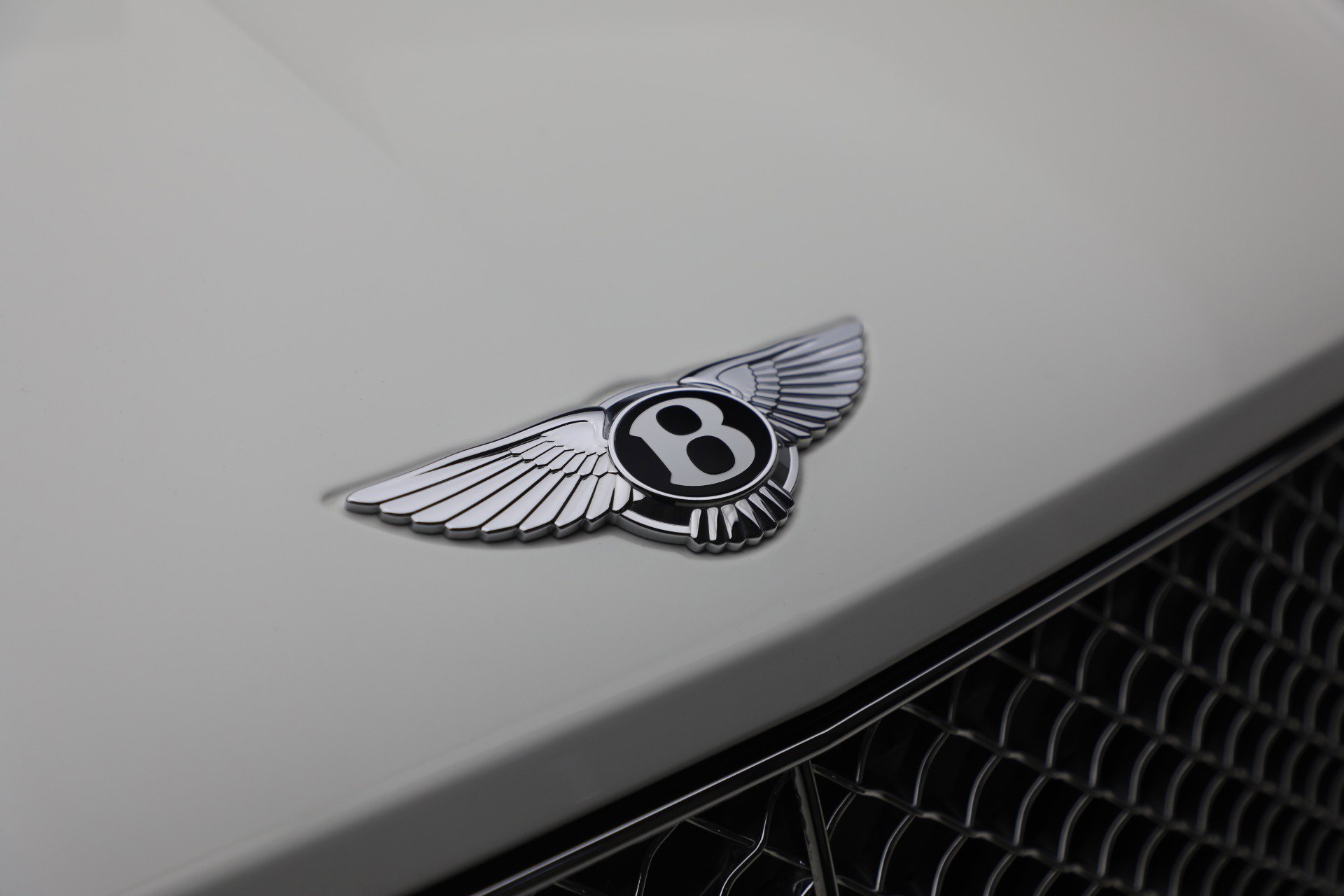 Used 2023 Bentley Bentayga image 13