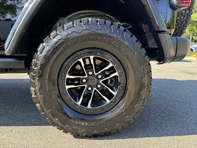 Certified 2025 Jeep Wrangler Unlimited Rubicon AWD/4WD image 23
