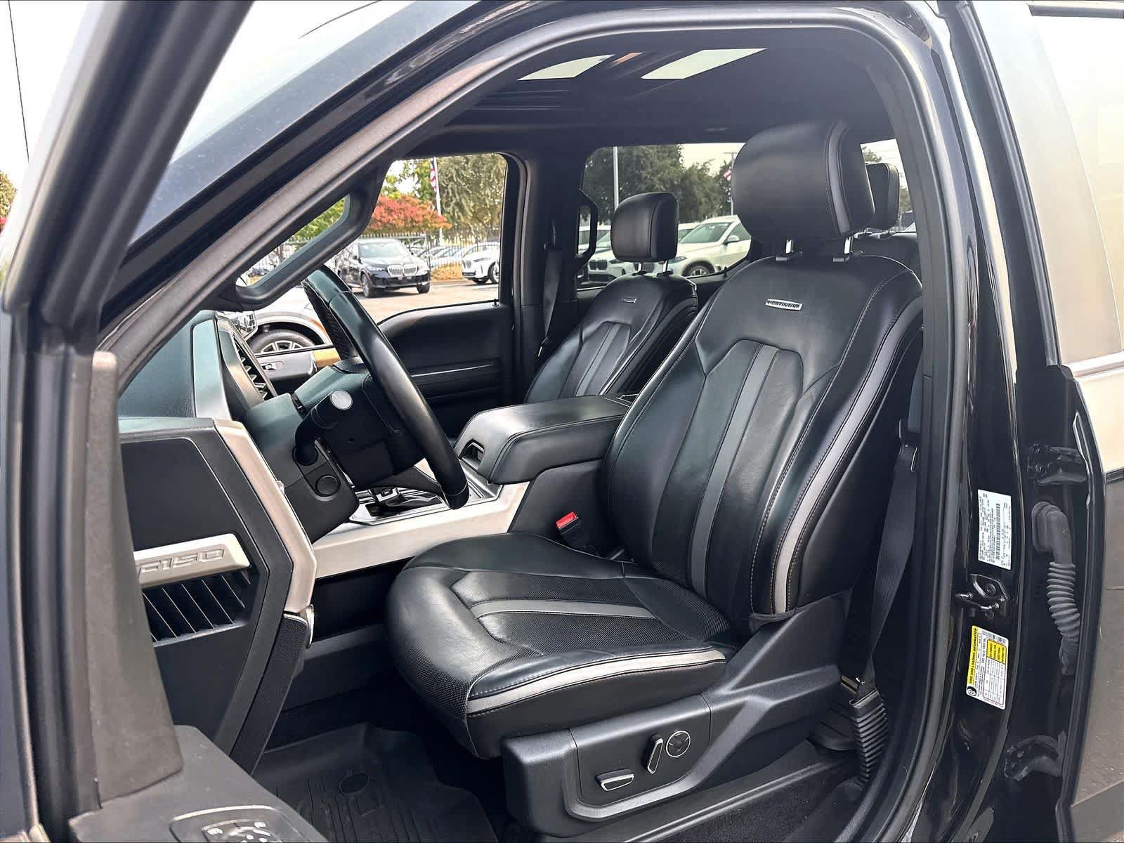 Used 2018 Ford F150 Platinum w/ Equipment Group 701A Luxury AWD/4WD image 20