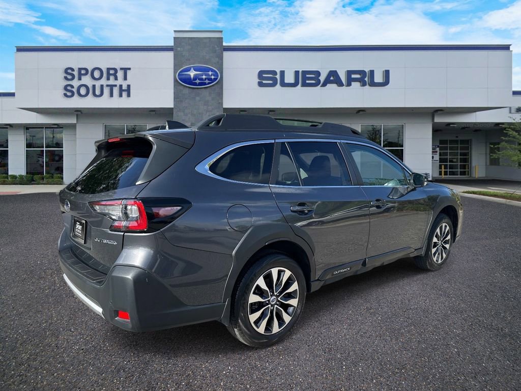 Used 2024 Subaru Outback Limited AWD/4WD image 3