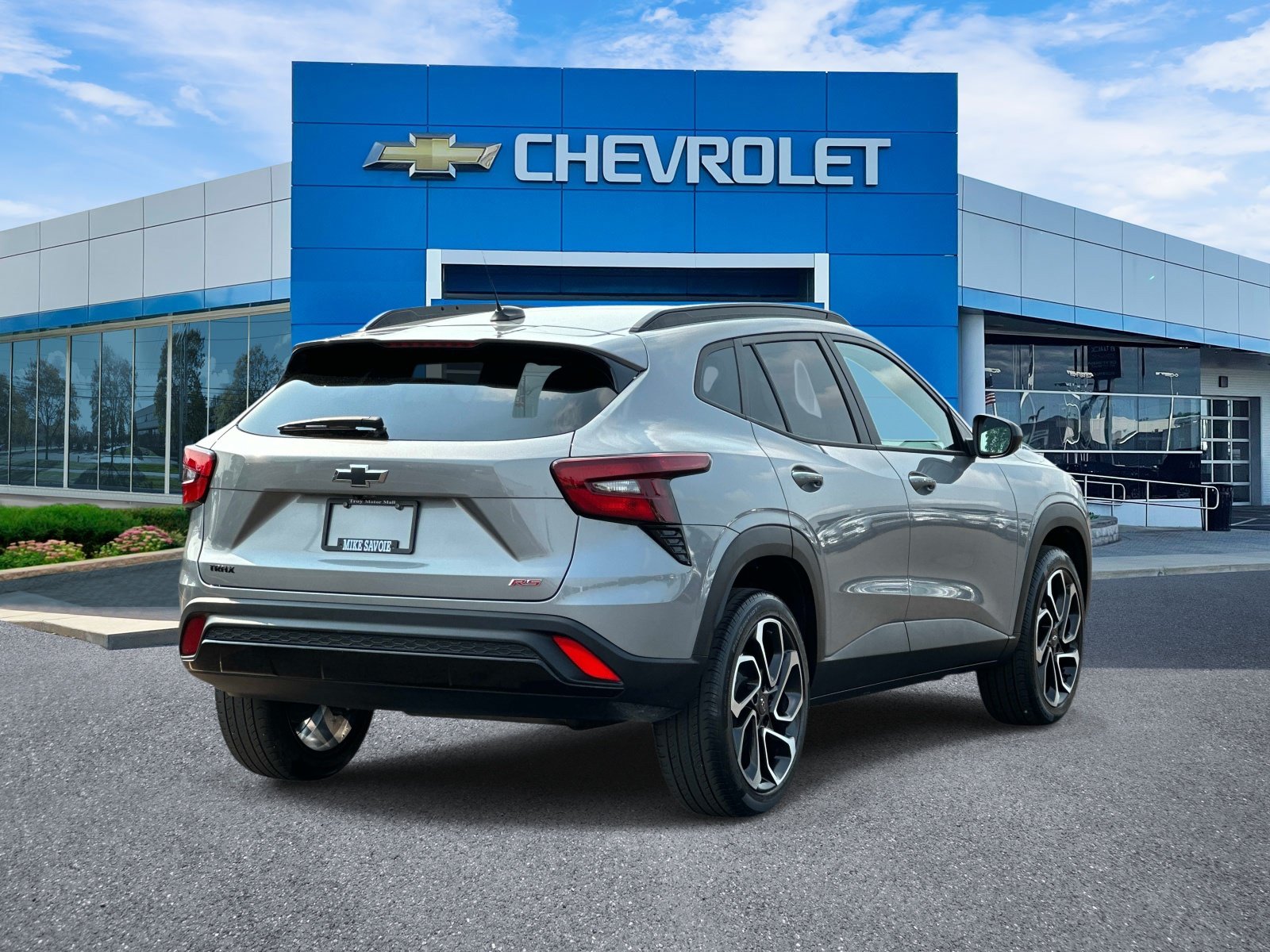 Certified 2024 Chevrolet Trax RS w/ Driver Confidence Package FWD image 4
