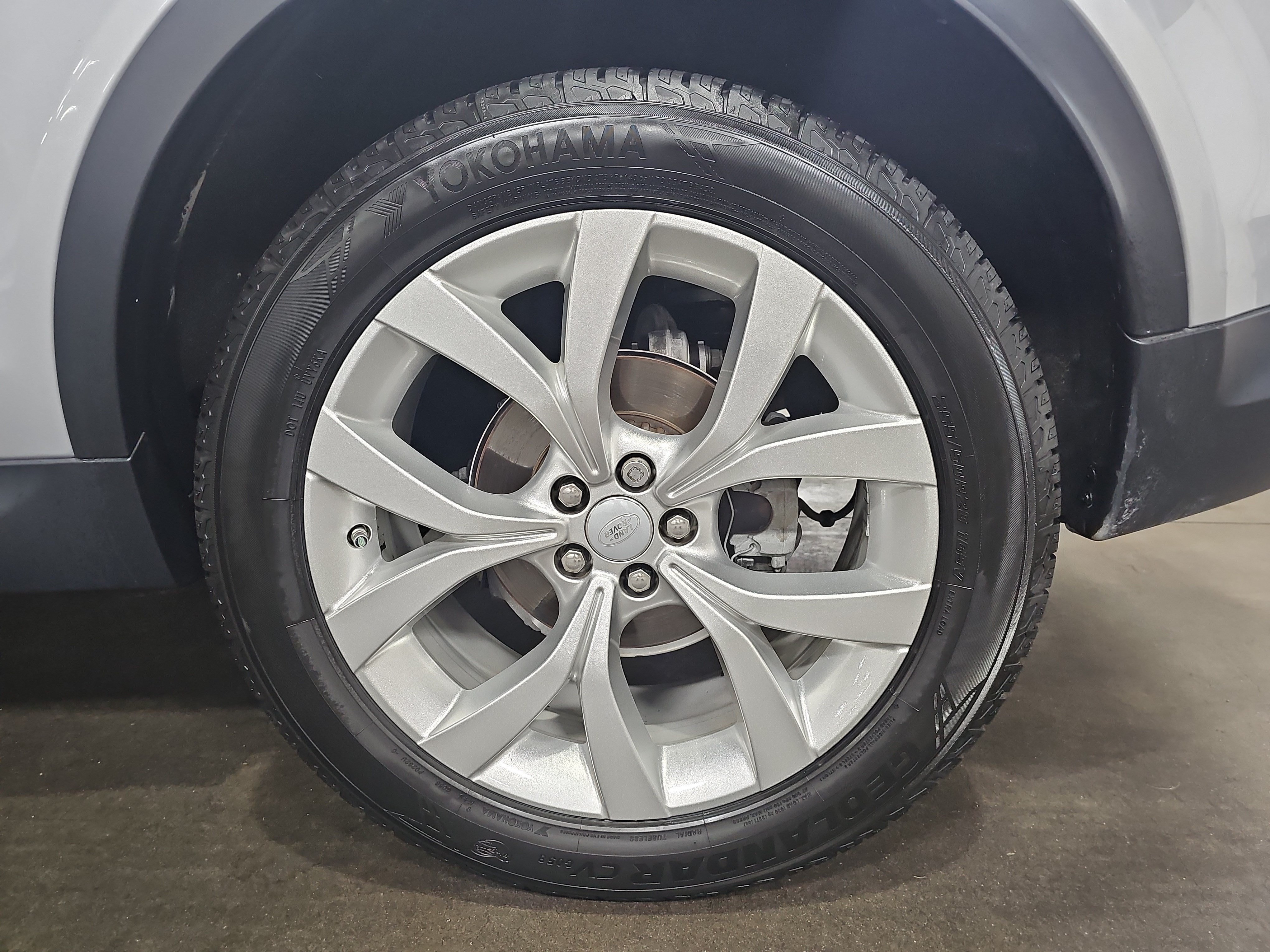 Used 2020 Land Rover Discovery Sport S AWD/4WD image 35