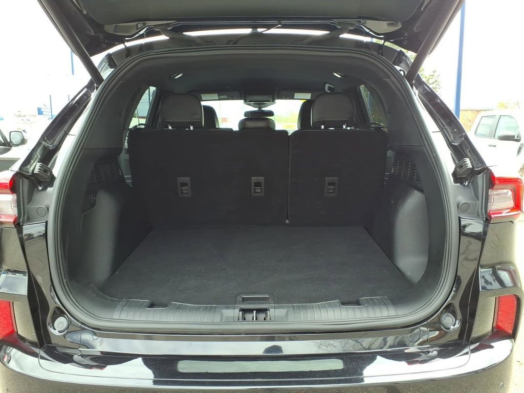 Used 2024 Ford Escape ST-Line w/ Tech Pack #1 AWD/4WD image 10