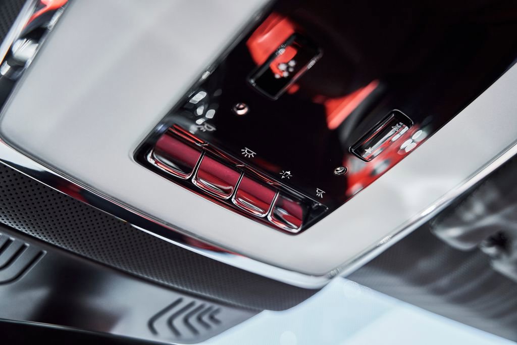 Used 2024 Rolls-Royce Cullinan Black Badge w/ Dark Exterior Package image 93