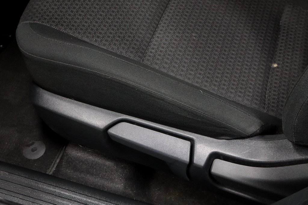 Certified 2025 Nissan Kicks S image 23