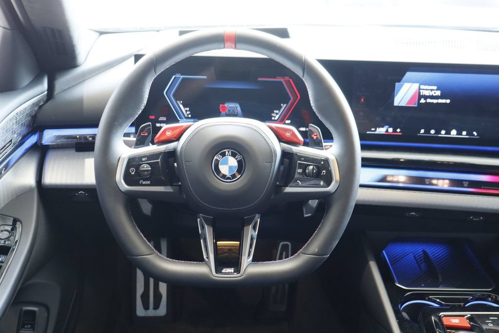 Used 2026 BMW M5 Touring AWD/4WD image 28
