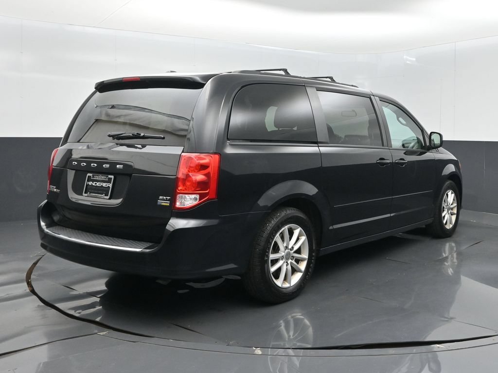 Used 2016 Dodge Grand Caravan SXT FWD image 4