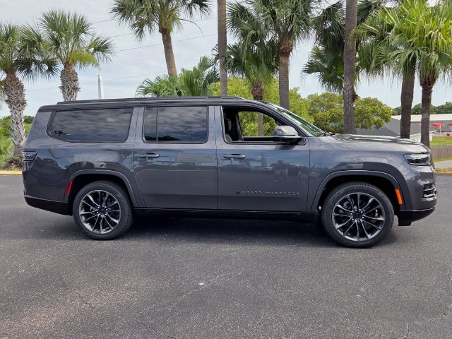 New 2025 Jeep Grand Wagoneer L Series II Obsidian w/ Quick Order Packagew 28T AWD/4WD image 8