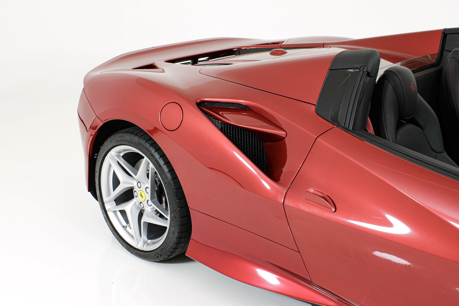 Certified 2023 Ferrari F8 Tributo RWD image 27