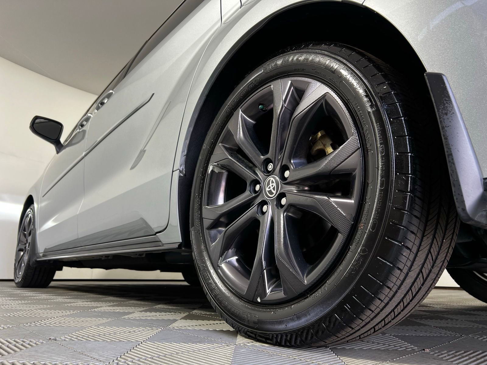 Certified 2024 Toyota Sienna XSE image 29